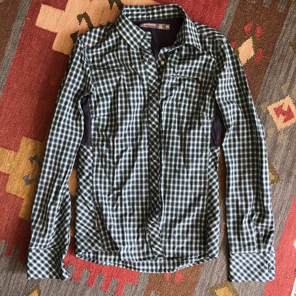 Icebreaker long sleeve merino button up